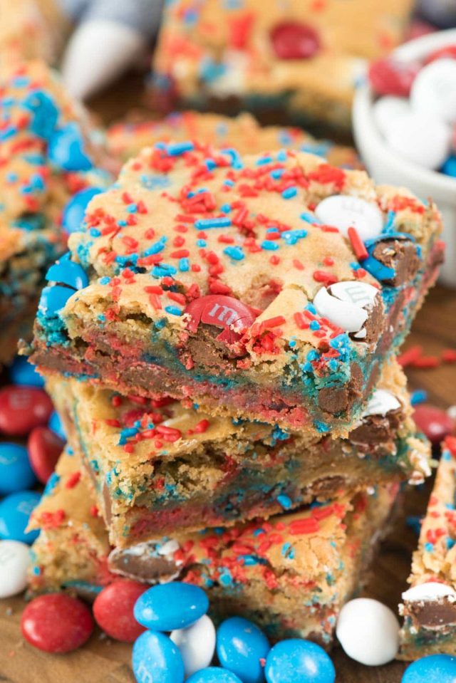 Fireworks Blondies for the 4th of July 