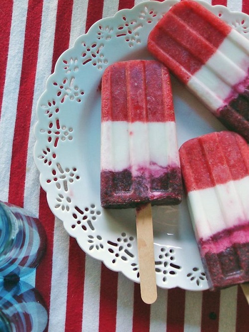 Fourth-of-July-recipe-Patriotic-popsicles-with-summer-berries