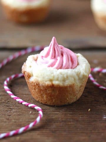 Strawberry Lemon cookie cup