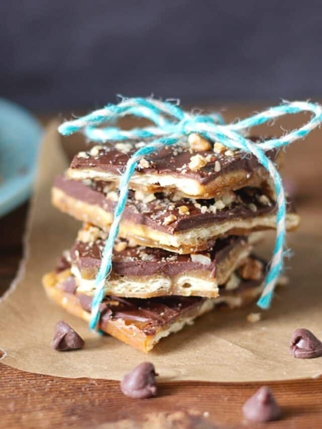 Saltine Toffee That's Simply Irresistible (Christmas Crack Recipe)