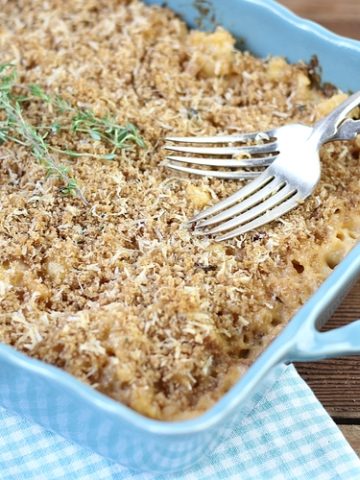 Roasted Cauliflower Mac & Cheese in a blue serving dish