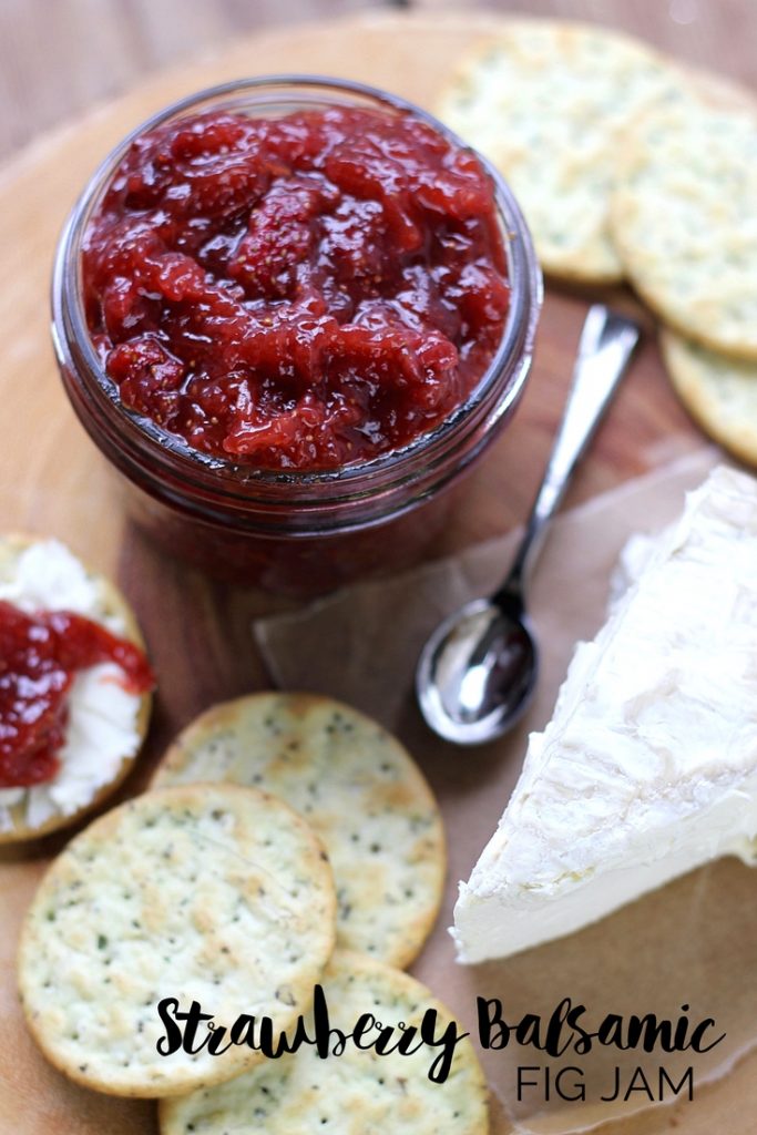 The perfect combination of savory and sweet, paleo strawberry balsamic fig jam! With no refined sugars it's paleo friendly and totally delicious! #paleojam #paleorecipe