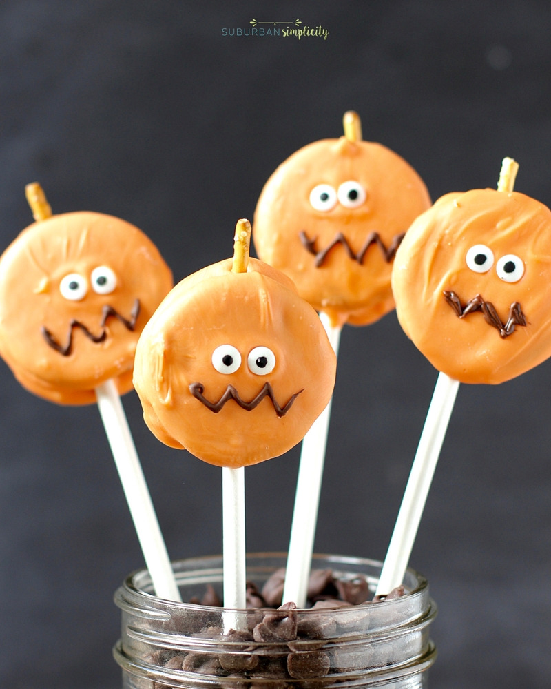 Pumpkin Oreo Halloween Pops in a jar