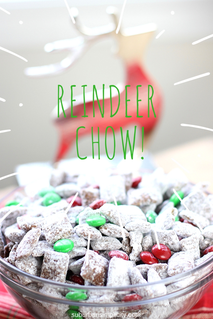 Reindeer Chow Muddy Buddies are the perfect Christmas treat! This easy Christmas Chex Puppy Chow is a must make for your holiday gatherings! #Christmasrecipe #puppychow