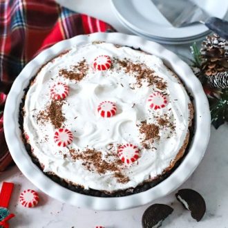 Peppermint Cheesecake in a pie plate