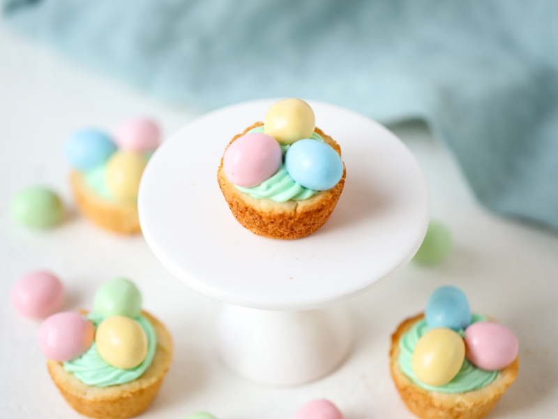 https://www.suburbansimplicity.com/wp-content/uploads/2019/03/How-to-Make-Easter-Cookie-Cups.jpg