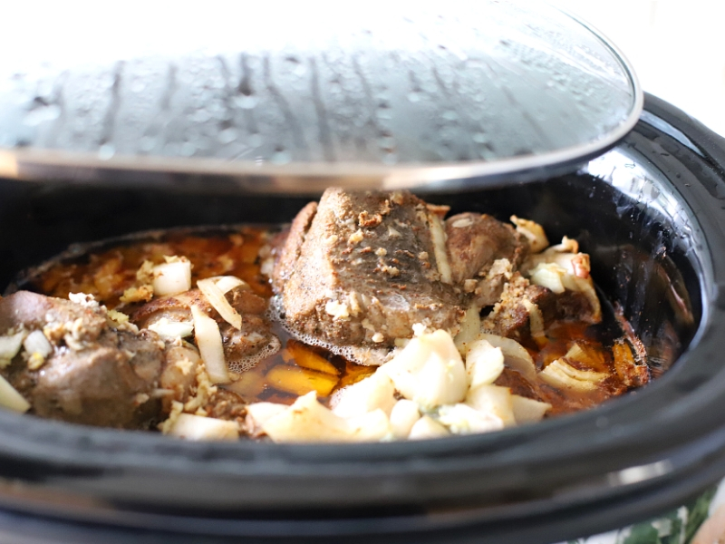 How to use a crock pot to cook meat.