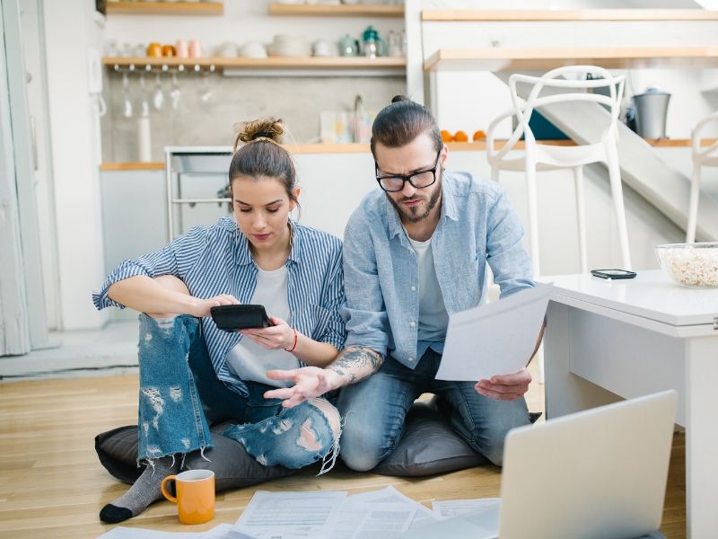 couple creating a simple family budget.