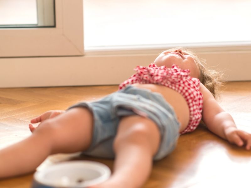 toddler throwing a tantrum