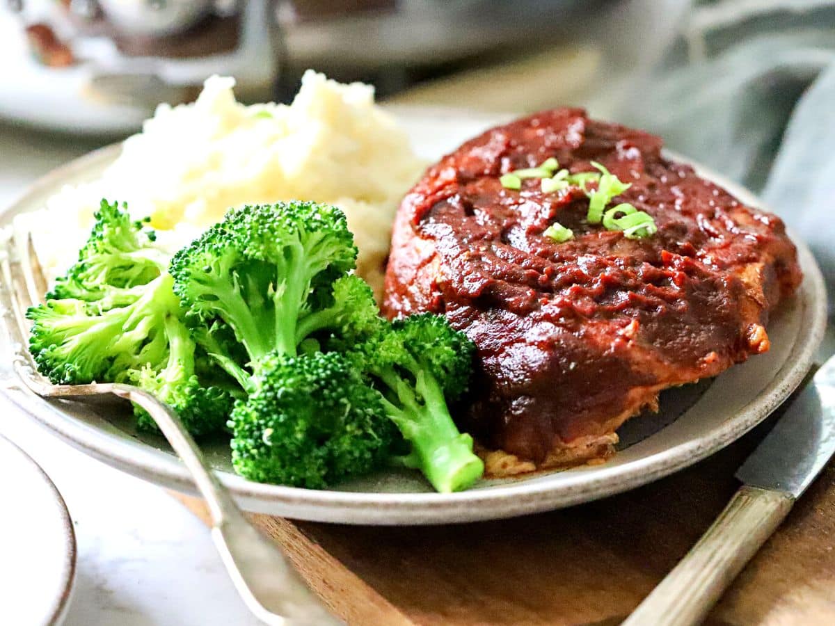 Easy Crock Pot BBQ Pork Chops - Suburban Simplicity