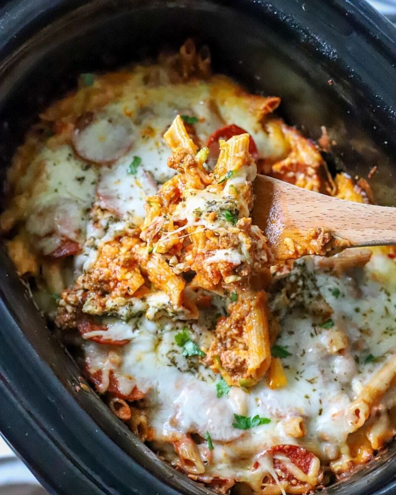 Crockpot Pizza Casserole - Suburban Simplicity