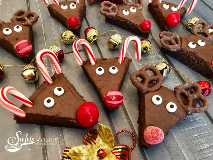 https://www.suburbansimplicity.com/wp-content/uploads/2020/11/Reindeer-Brownies-closeupW-700x525-1.jpg