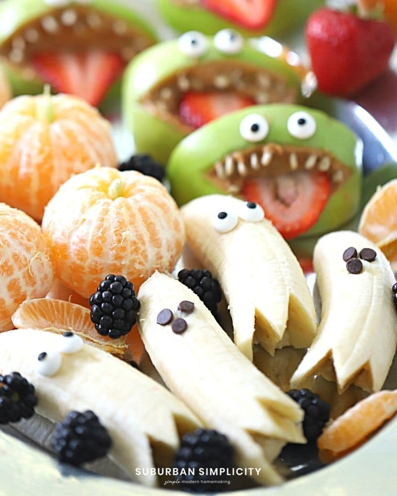 Banana ghosts on a serving plate