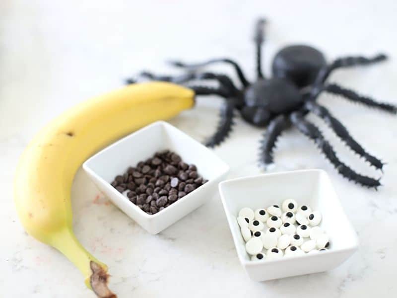 Ingredients for banana ghosts