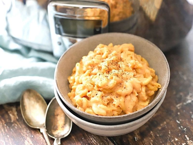 cooked macaroni and cheese in a bowl