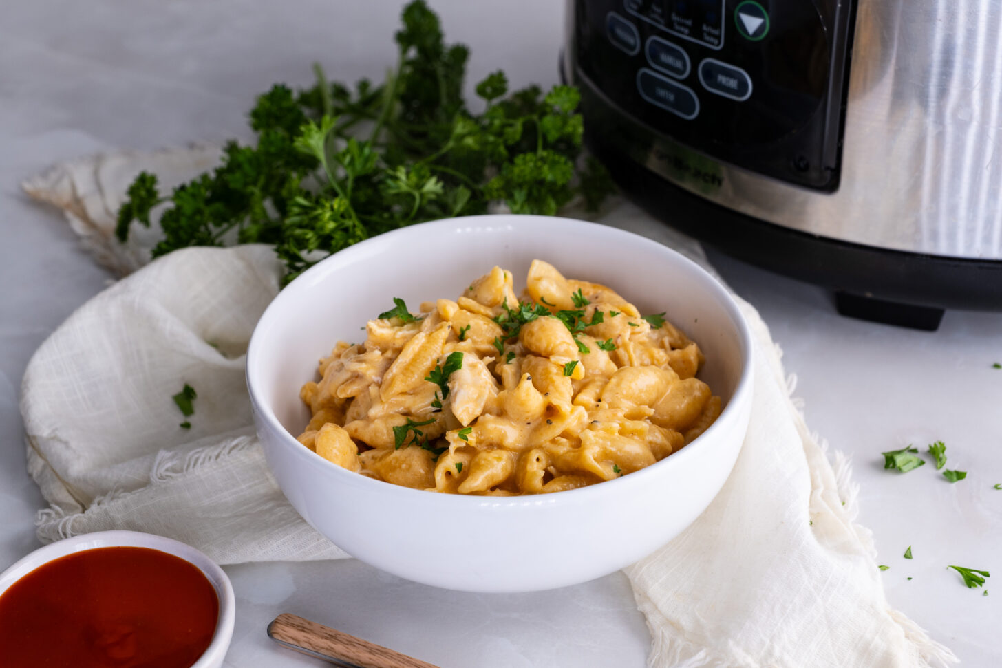 Buffalo chicken mac and cheese