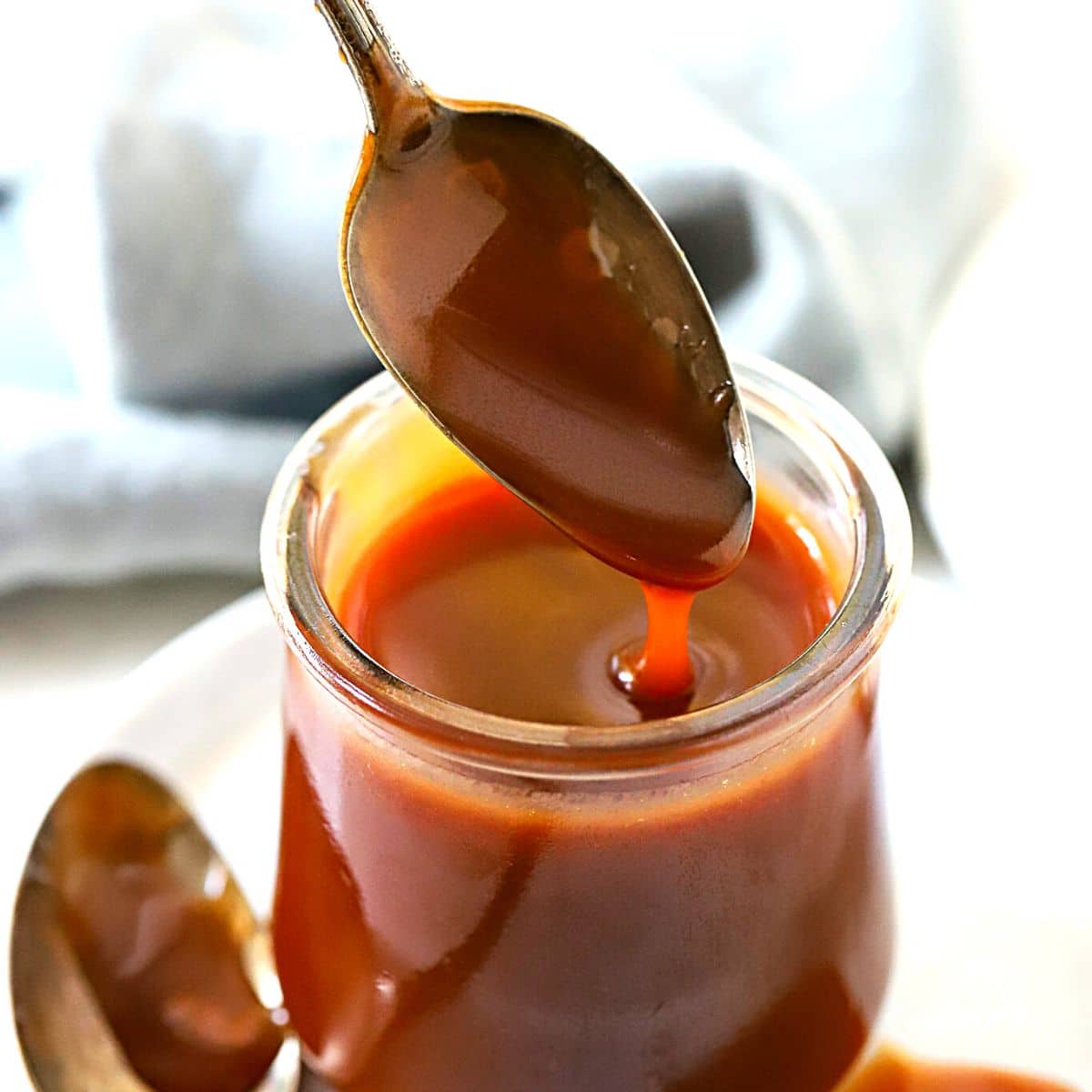 Homemade Caramel Sauce (Starbucks Copycat)-image