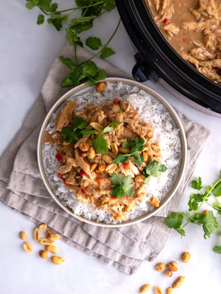 Slow Cooker Thai Peanut Sauce Chicken